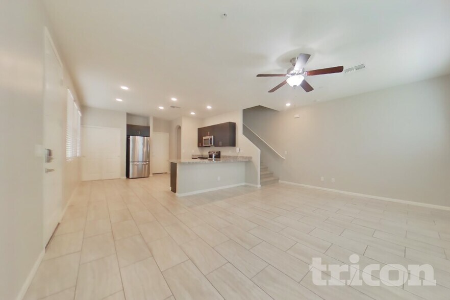 Building Photo - 12565 W Lindbergh Dr