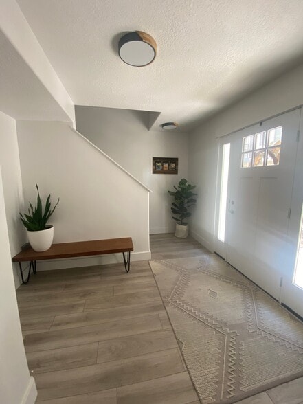 Building Photo - 4726 Hillhouse Cv