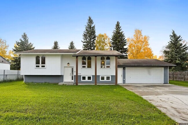 Building Photo - 1205 Wild Rose Ave