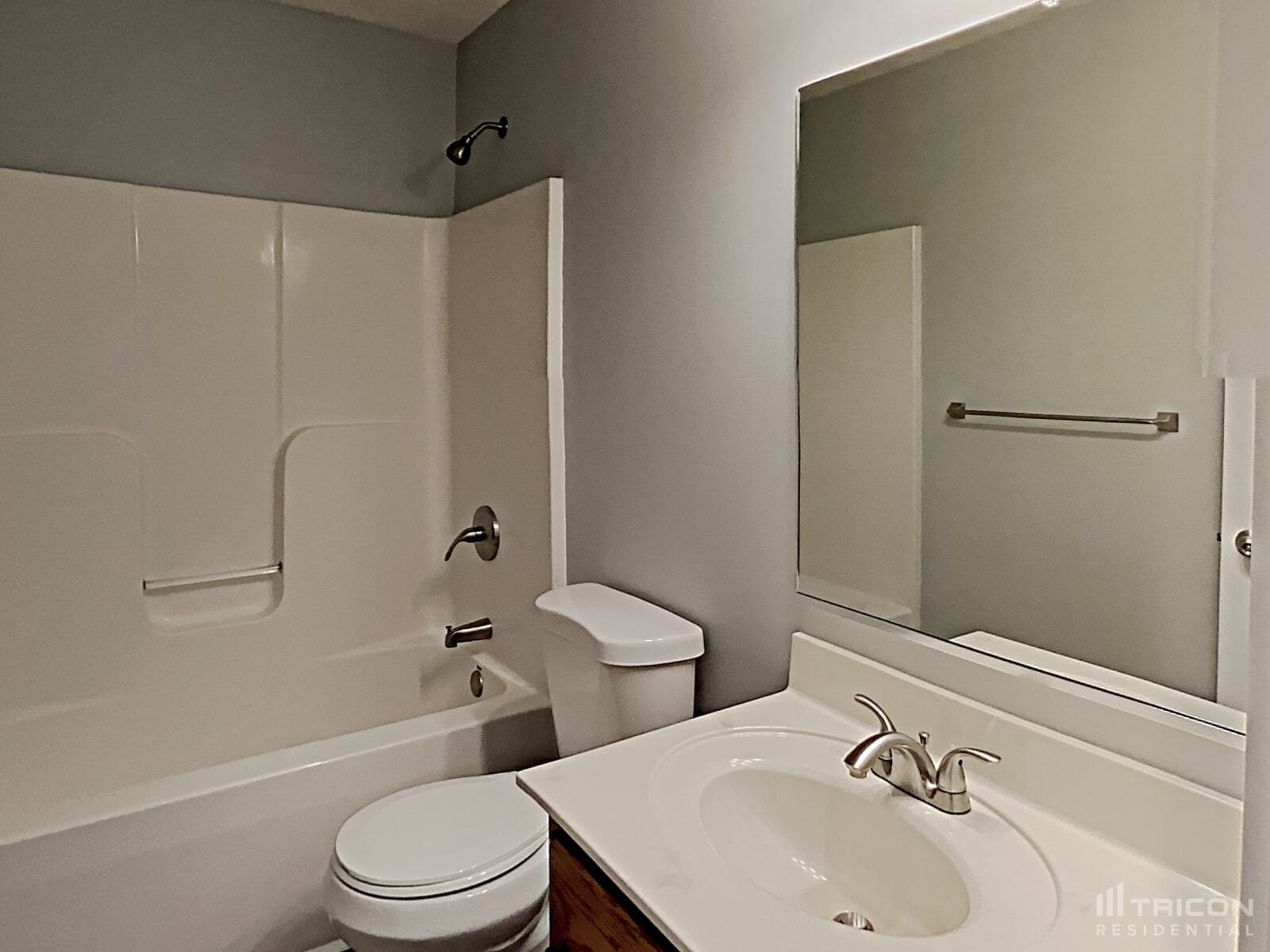 Building Photo - 1605 Mary Ct