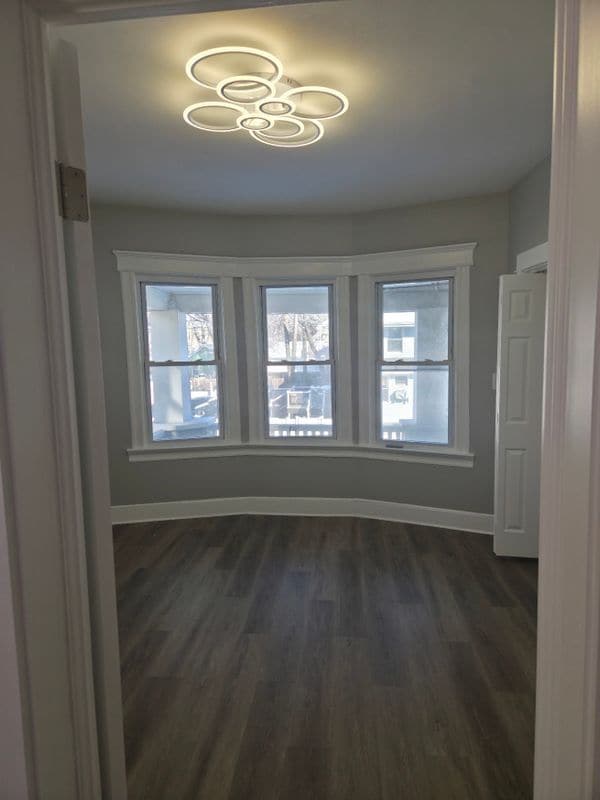 Building Photo - 47 Edgar St