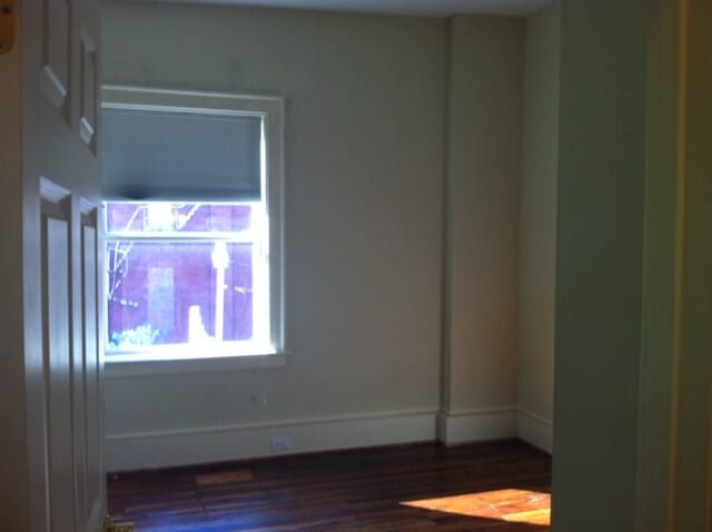 Building Photo - 206 11th St