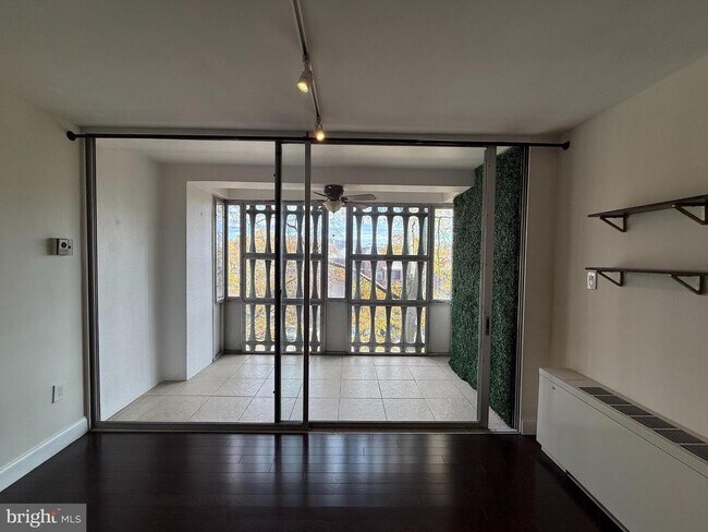 Building Photo - 1311 Delaware Ave SW