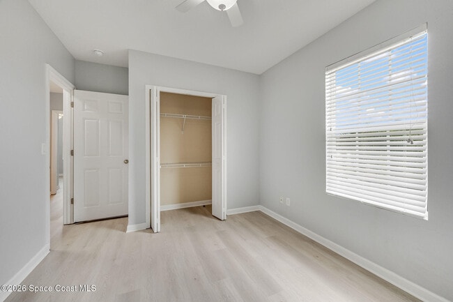 Building Photo - 2545 Revolution St