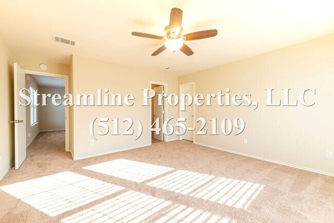 Building Photo - Beautiful 4 bedroom home in Del Valle!