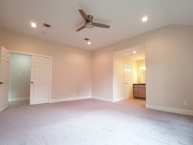 Building Photo - 7211 Wind Dale St
