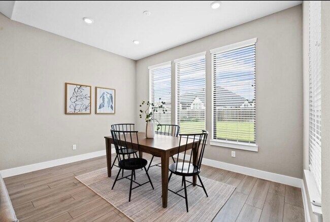 Building Photo - 24915 Heather Glade Trail