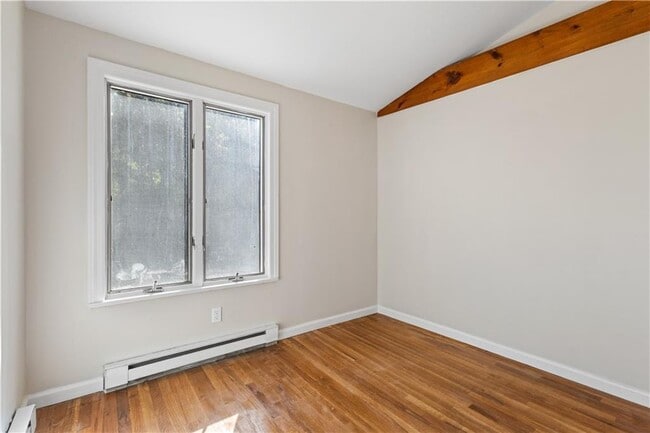 Building Photo - 400 Schooner Ave