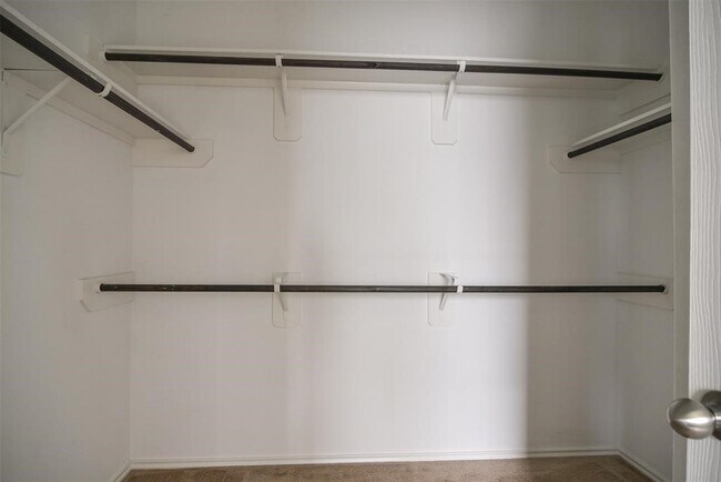 Building Photo - 11427 Barbican Court