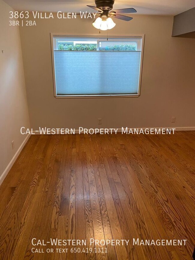 Building Photo - 3863 Villa Glen Way