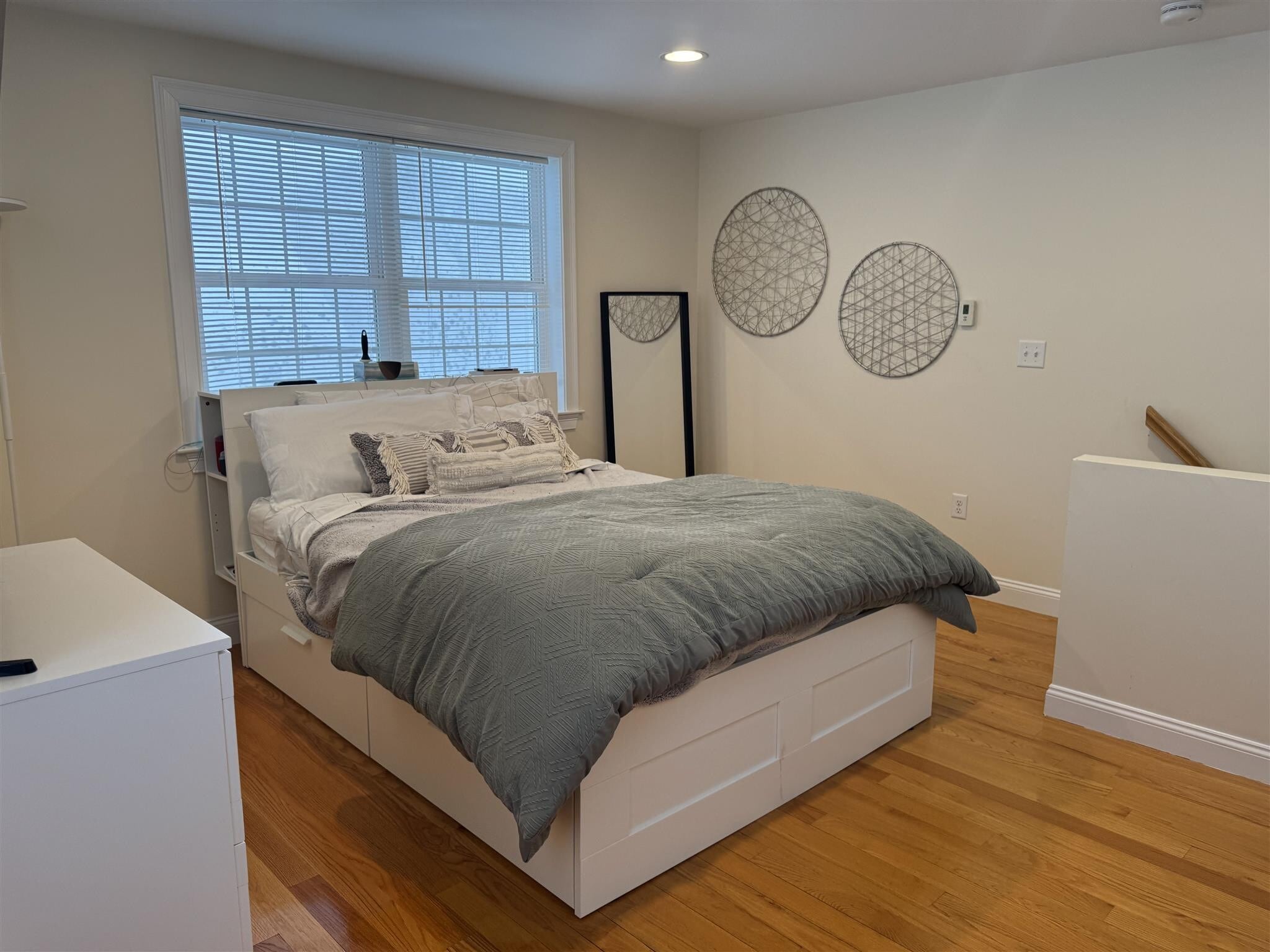 Building Photo - 11 Winthrop Ct