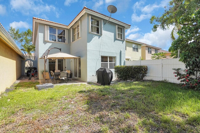 Building Photo - 3331 Commodore Ct