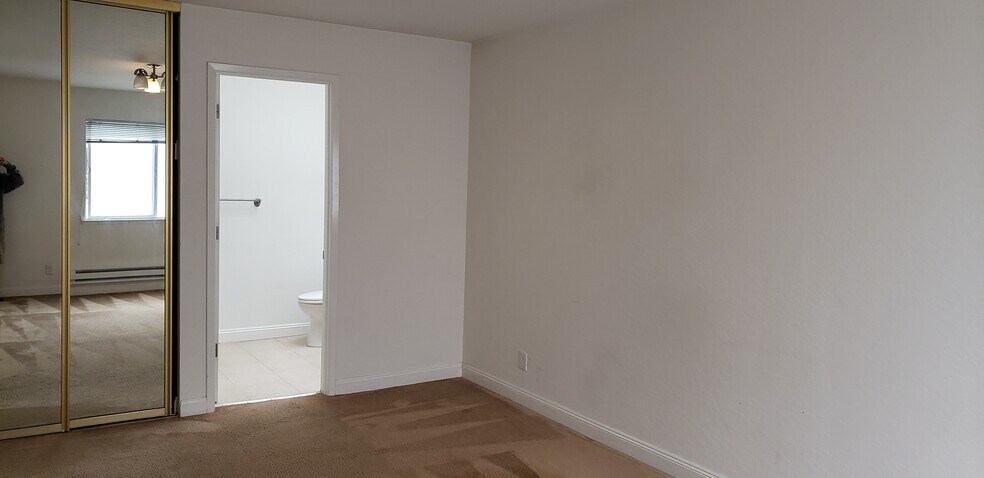 Building Photo - 363 3rd Ave