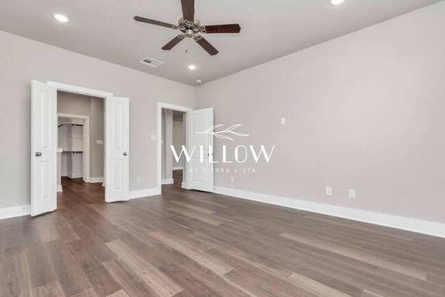 Building Photo - Spacious 4-Bedroom Home – 6 Weeks FREE Rent!
