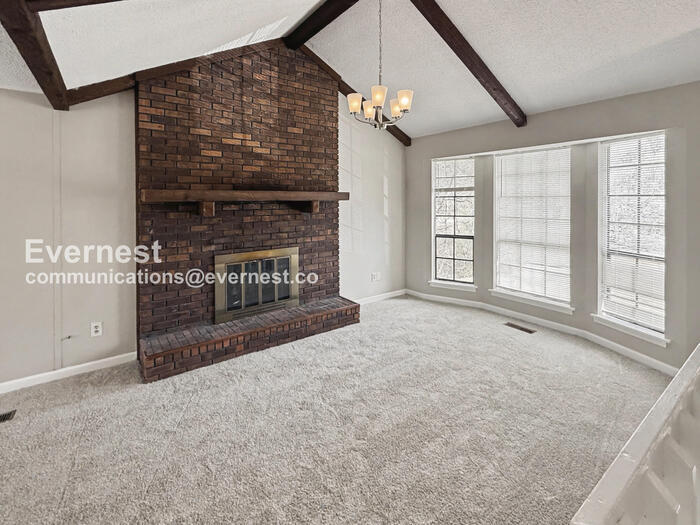 Building Photo - 617 Carson Crest Cir