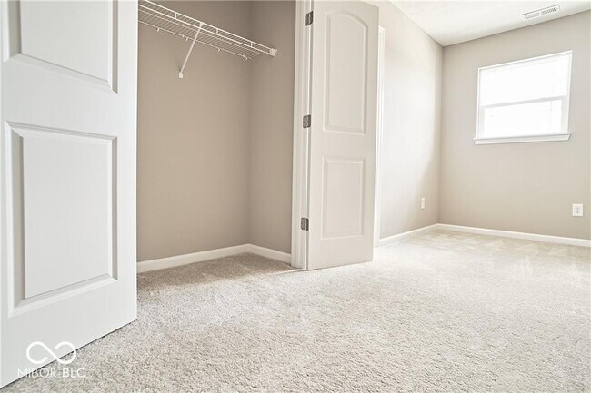 Building Photo - 8709 Rowling Way