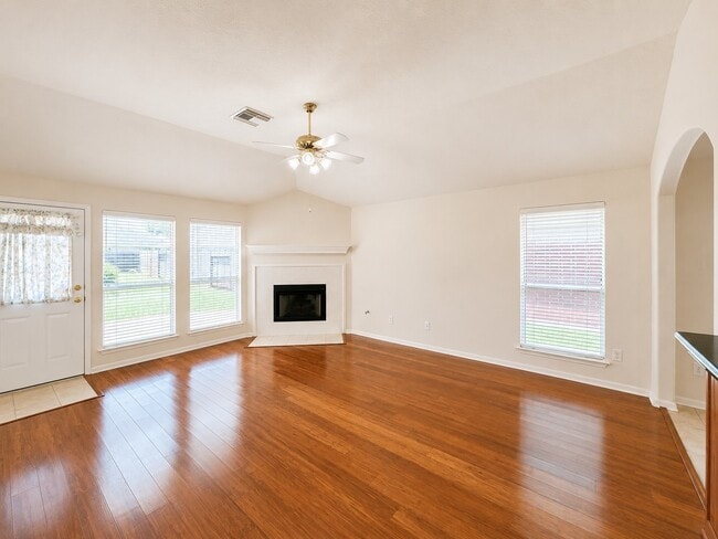 Building Photo - 20410 Nelva Park Ct