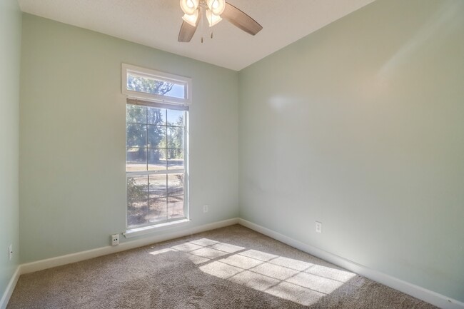 Building Photo - 9524 Pointe Aux Chenes Rd