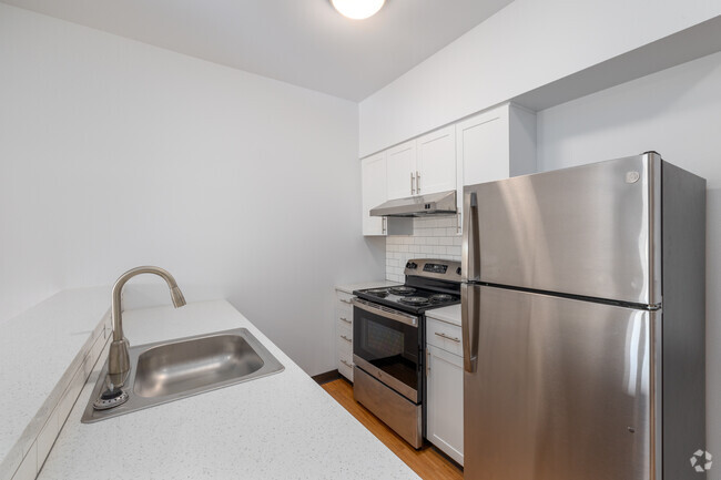 1BR, 1BA - 626SF - 7550 N Lombard St