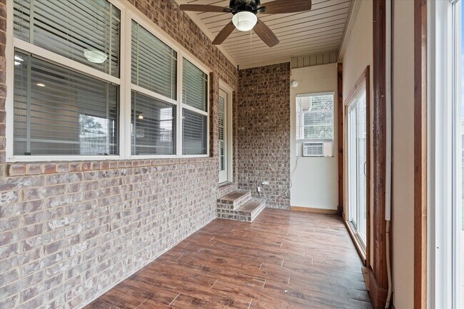 Building Photo - Fenced Yard! Storm Shelter! Conveniently l...