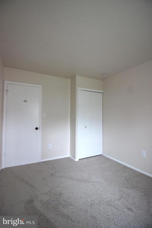 Building Photo - 7765 Brandeis Way