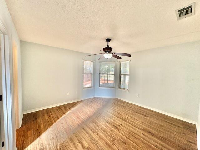 Building Photo - 132 Wright Cir