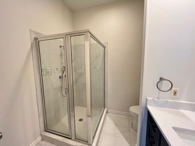 Building Photo - High Hollows