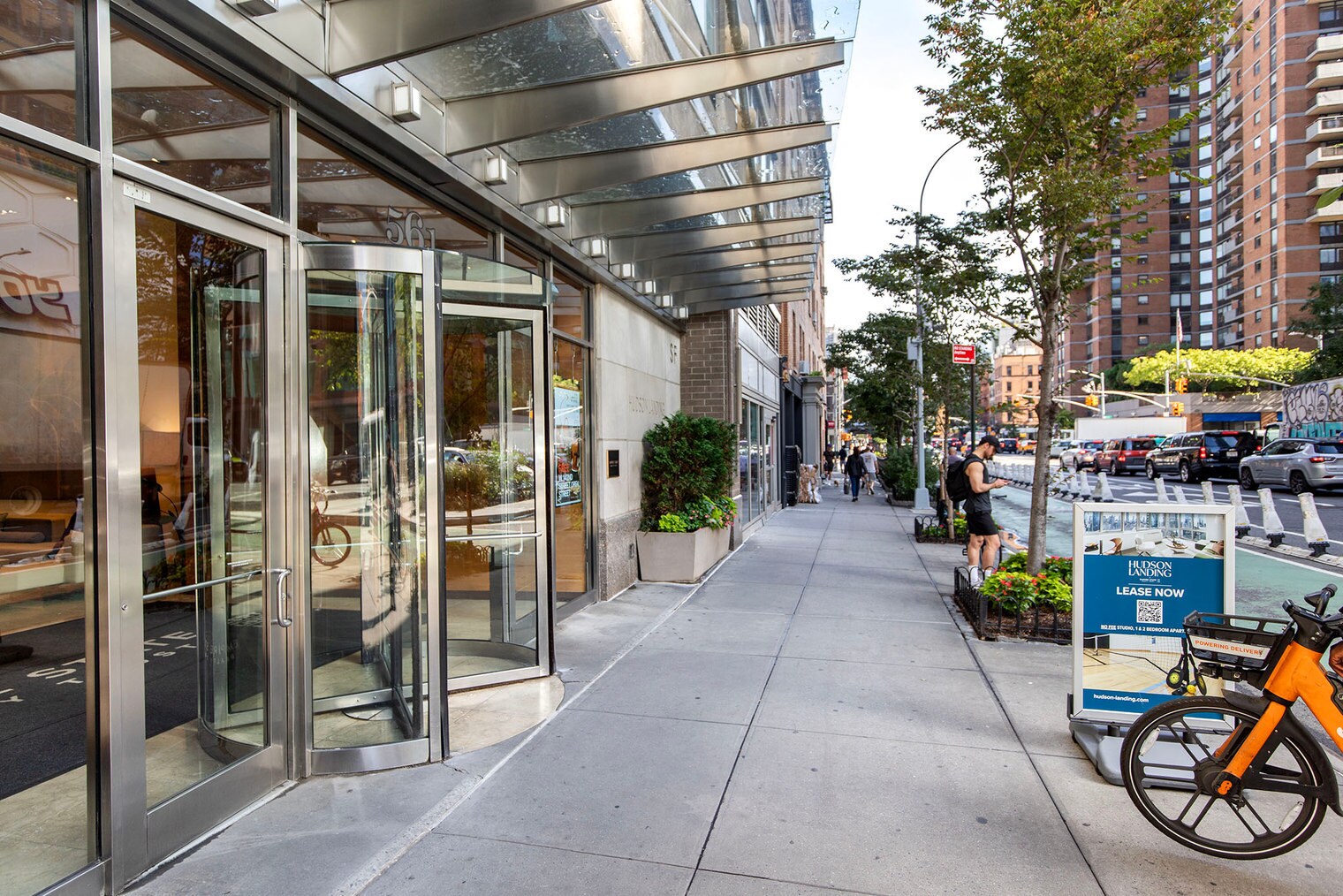 Building Photo - 561 10th Ave