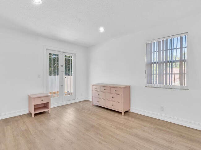 Building Photo - 3715 Starboard Ave