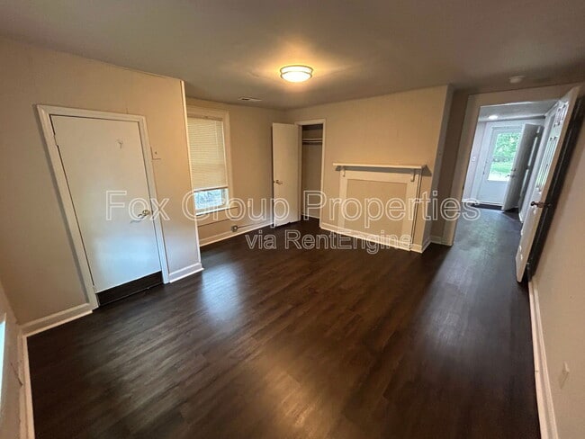 Building Photo - 1612 N McFarland St