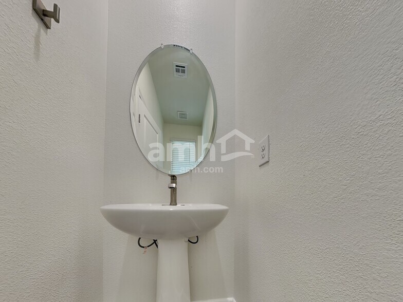 Building Photo - 2014 Tuch Wy