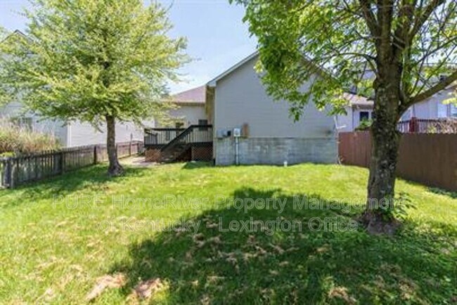Building Photo - 296 Forest Hill Dr