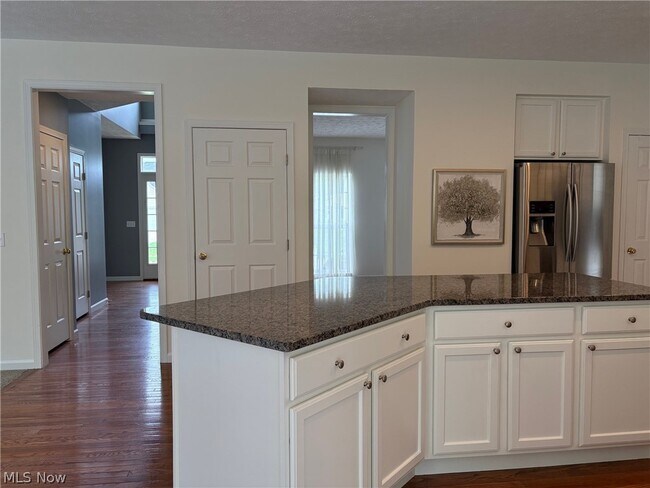Building Photo - 4582 Devereux Drive