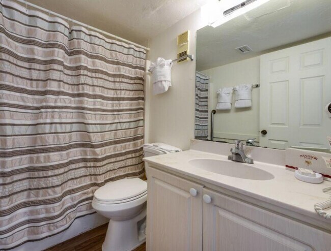 Building Photo - 7785 Estero Blvd