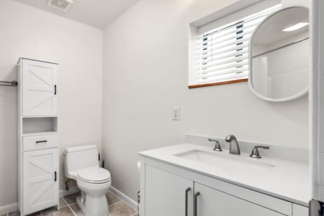 Building Photo - 3515 Avenue R