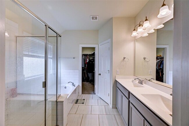 Building Photo - 23847 Northwood Terrace Ln