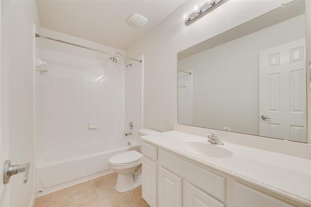 Building Photo - 9530 Park Garden Dr