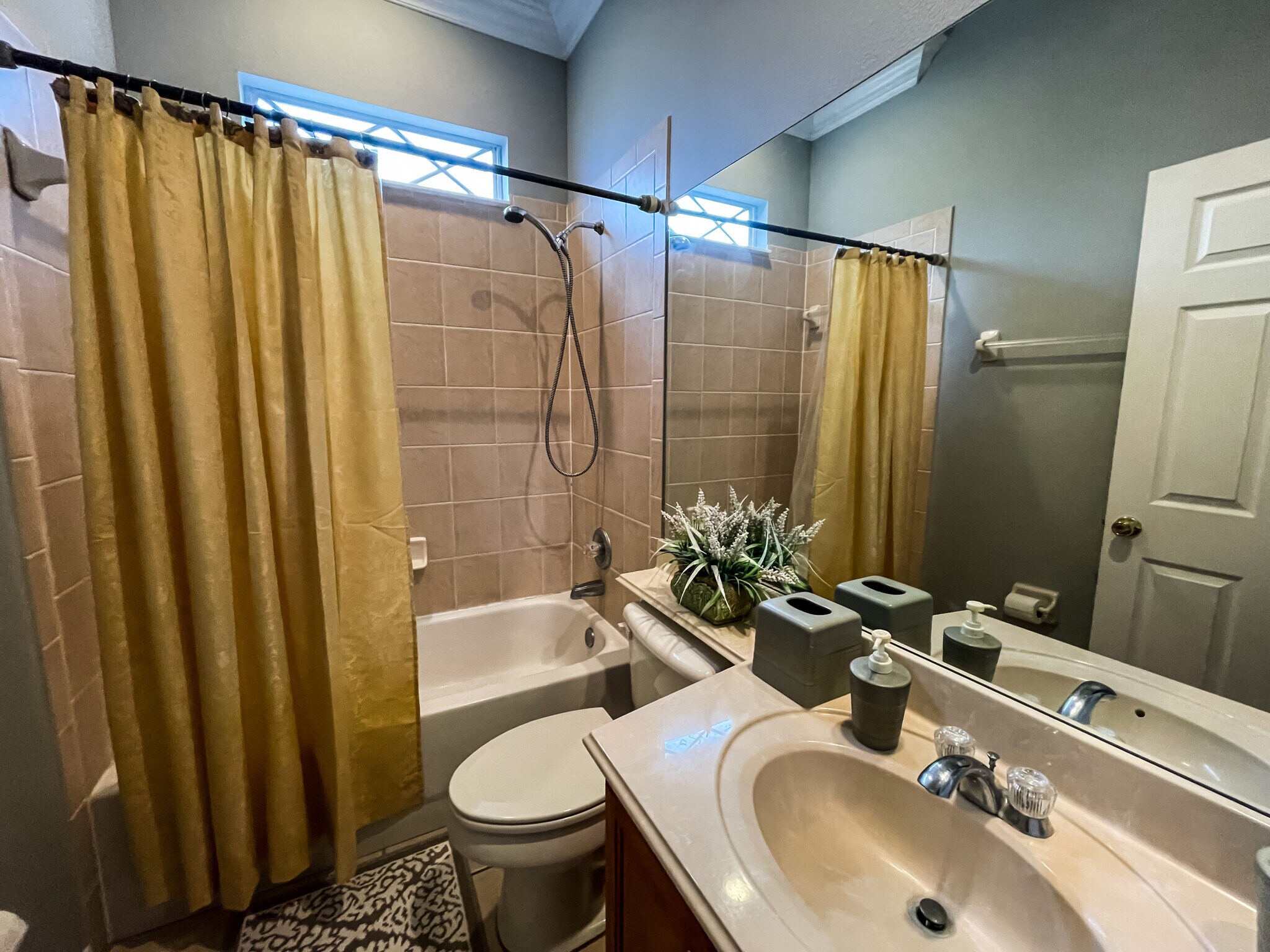 Building Photo - 1114 Darnaby Way