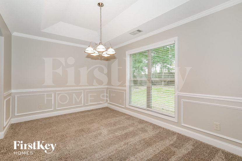 Building Photo - 1043 Blakewood Ct