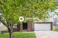 Building Photo - 3 Bedroom Pet-Friendly Home in Knoxville, TN with Main Street Renewal
