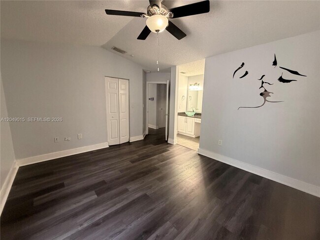 Building Photo - 14467 SW 137th Ct