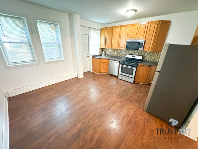 Building Photo - 3 Bedroom House in Belfield, Philadelphia