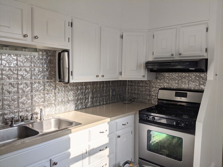Kitchen - 1314 Green St