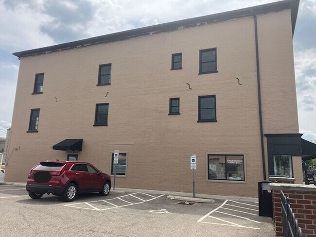 Building Photo - Store Front Available in Downtown Miamisburg