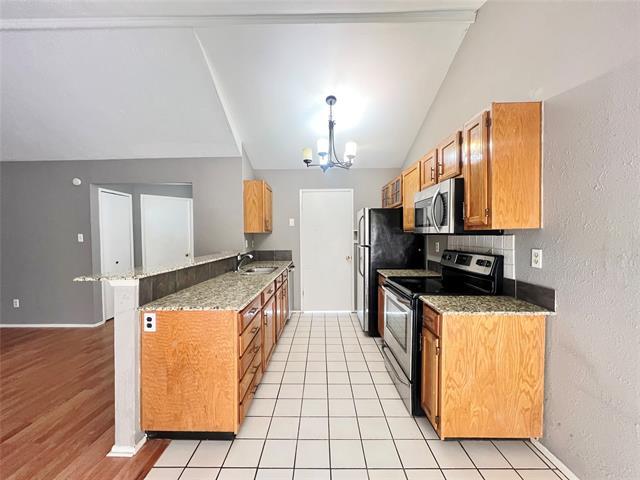 Building Photo - 6011 Dooley Dr