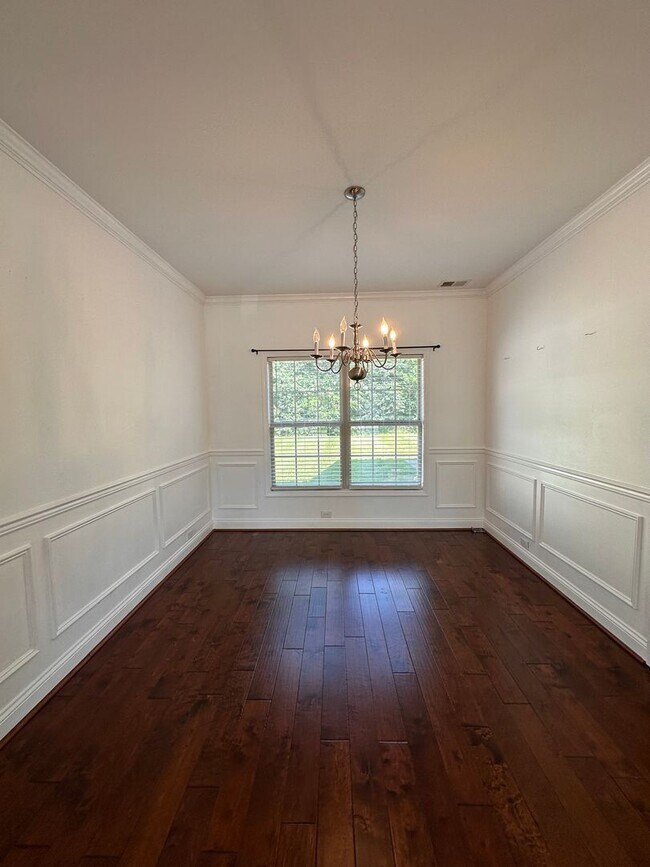 Building Photo - Elegant 4BR Home with Soaring Ceilings in The Reserve at Glenmary