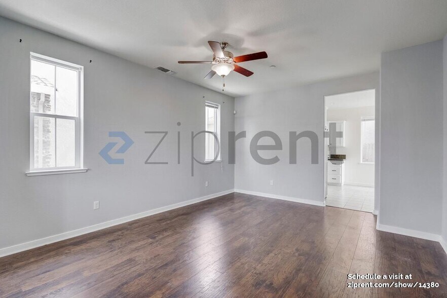 Building Photo - 1830 Yellowwood Ave
