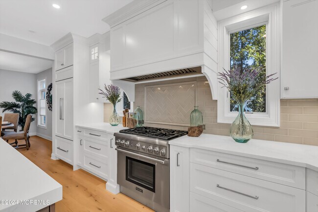 Building Photo - 118 Beacon Blvd