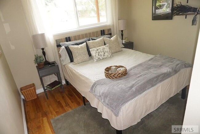 Building Photo - 613 Sykes Dr