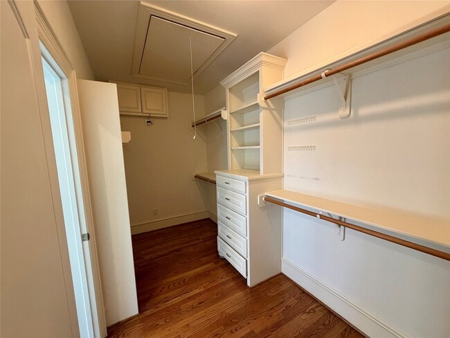 Building Photo - 2710 Nicholson St